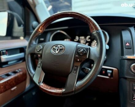 Тойота Секвойя, объемом двигателя 0 л и пробегом 82 тыс. км за 63900 $, фото 24 на Automoto.ua