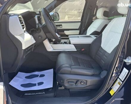 Тойота Секвойя, объемом двигателя 0 л и пробегом 2 тыс. км за 160000 $, фото 5 на Automoto.ua