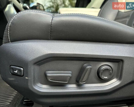 Тойота Секвойя, объемом двигателя 3.45 л и пробегом 50 тыс. км за 127777 $, фото 13 на Automoto.ua