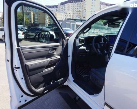 Тойота Секвойя, объемом двигателя 0 л и пробегом 16 тыс. км за 119000 $, фото 18 на Automoto.ua