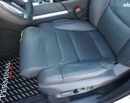 Тойота Секвойя, объемом двигателя 0 л и пробегом 16 тыс. км за 119000 $, фото 25 на Automoto.ua