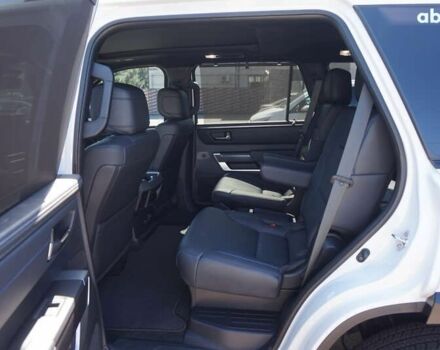 Тойота Секвойя, объемом двигателя 0 л и пробегом 16 тыс. км за 119000 $, фото 29 на Automoto.ua