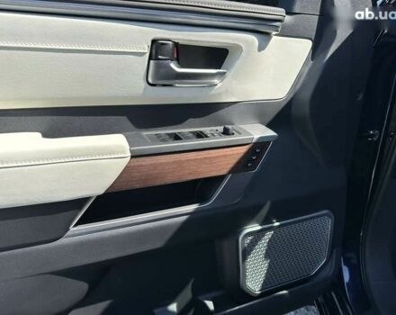 Тойота Секвойя, объемом двигателя 0 л и пробегом 2 тыс. км за 160000 $, фото 6 на Automoto.ua