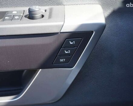 Тойота Секвойя, объемом двигателя 0 л и пробегом 16 тыс. км за 119000 $, фото 20 на Automoto.ua