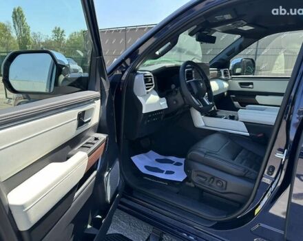 Тойота Секвойя, объемом двигателя 0 л и пробегом 2 тыс. км за 160000 $, фото 7 на Automoto.ua
