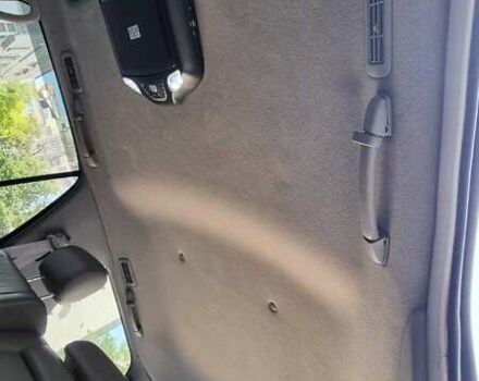 Серый Тойота Секвойя, объемом двигателя 4.7 л и пробегом 300 тыс. км за 11000 $, фото 13 на Automoto.ua