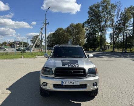 Серый Тойота Секвойя, объемом двигателя 4.7 л и пробегом 283 тыс. км за 14700 $, фото 3 на Automoto.ua