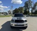 Серый Тойота Секвойя, объемом двигателя 4.7 л и пробегом 283 тыс. км за 14700 $, фото 3 на Automoto.ua