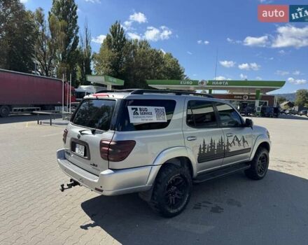 Серый Тойота Секвойя, объемом двигателя 4.7 л и пробегом 286 тыс. км за 14700 $, фото 4 на Automoto.ua