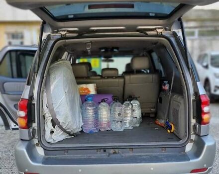 Серый Тойота Секвойя, объемом двигателя 4.7 л и пробегом 300 тыс. км за 11000 $, фото 18 на Automoto.ua