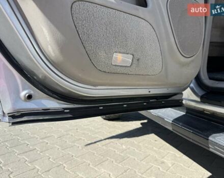 Серый Тойота Секвойя, объемом двигателя 4.7 л и пробегом 286 тыс. км за 14700 $, фото 12 на Automoto.ua