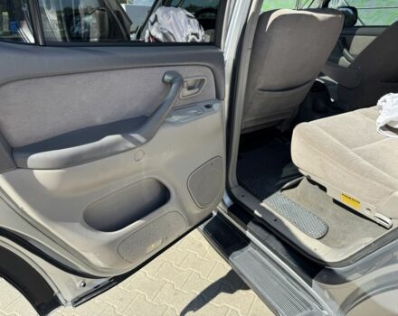 Серый Тойота Секвойя, объемом двигателя 4.7 л и пробегом 283 тыс. км за 14700 $, фото 22 на Automoto.ua