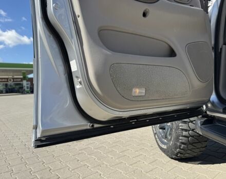 Серый Тойота Секвойя, объемом двигателя 4.7 л и пробегом 283 тыс. км за 14700 $, фото 20 на Automoto.ua