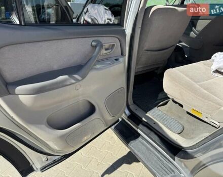 Серый Тойота Секвойя, объемом двигателя 4.7 л и пробегом 286 тыс. км за 14700 $, фото 8 на Automoto.ua