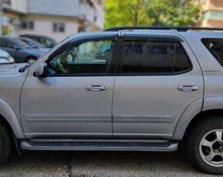 Серый Тойота Секвойя, объемом двигателя 4.7 л и пробегом 300 тыс. км за 11000 $, фото 8 на Automoto.ua