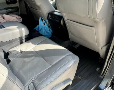 Серый Тойота Секвойя, объемом двигателя 5.7 л и пробегом 200 тыс. км за 21900 $, фото 8 на Automoto.ua