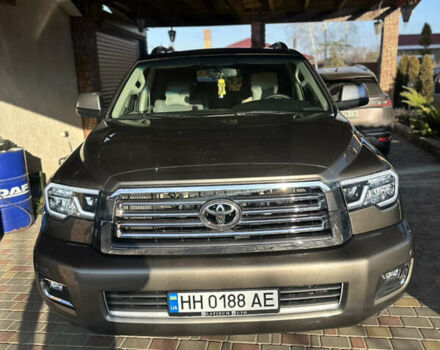 Серый Тойота Секвойя, объемом двигателя 5.7 л и пробегом 289 тыс. км за 22200 $, фото 21 на Automoto.ua