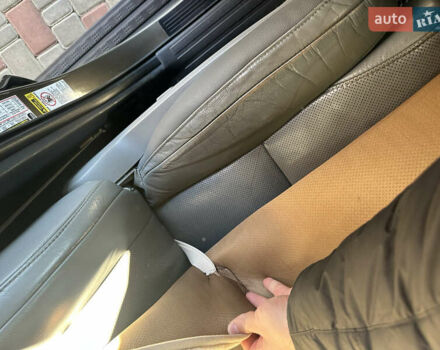 Серый Тойота Секвойя, объемом двигателя 5.7 л и пробегом 289 тыс. км за 22200 $, фото 12 на Automoto.ua