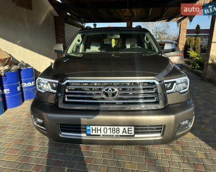 Серый Тойота Секвойя, объемом двигателя 5.7 л и пробегом 289 тыс. км за 22200 $, фото 20 на Automoto.ua