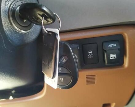Тойота Секвойя 2012 в Сумах на Automoto.ua Серый Тойота Секвойя, объемом двигателя 5.66 л и пробегом 270 тыс. км за 34500 $, фото 11 на Automoto.ua