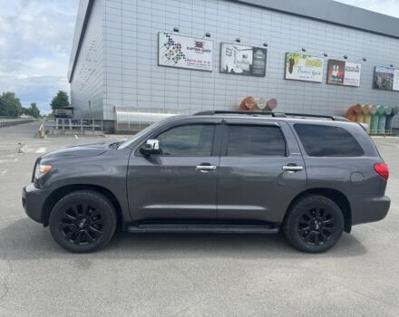 Серый Тойота Секвойя, объемом двигателя 0 л и пробегом 244 тыс. км за 24000 $, фото 3 на Automoto.ua