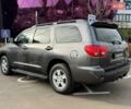 Серый Тойота Секвойя, объемом двигателя 5.66 л и пробегом 228 тыс. км за 27990 $, фото 4 на Automoto.ua