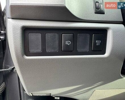 Серый Тойота Секвойя, объемом двигателя 5.66 л и пробегом 228 тыс. км за 27990 $, фото 16 на Automoto.ua