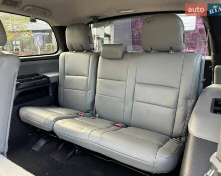 Серый Тойота Секвойя, объемом двигателя 5.66 л и пробегом 228 тыс. км за 27990 $, фото 9 на Automoto.ua