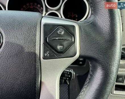 Серый Тойота Секвойя, объемом двигателя 5.66 л и пробегом 228 тыс. км за 27990 $, фото 19 на Automoto.ua