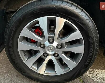 Серый Тойота Секвойя, объемом двигателя 5.7 л и пробегом 171 тыс. км за 32500 $, фото 9 на Automoto.ua