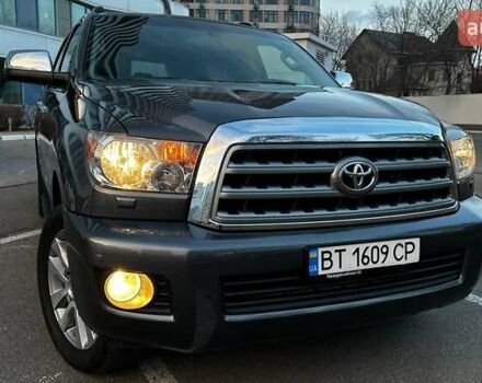 Серый Тойота Секвойя, объемом двигателя 5.7 л и пробегом 171 тыс. км за 32500 $, фото 10 на Automoto.ua