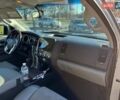 Серый Тойота Секвойя, объемом двигателя 5.66 л и пробегом 220 тыс. км за 32000 $, фото 39 на Automoto.ua