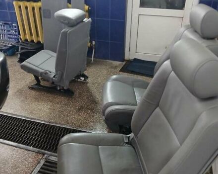 Серый Тойота Секвойя, объемом двигателя 5.7 л и пробегом 171 тыс. км за 32500 $, фото 43 на Automoto.ua