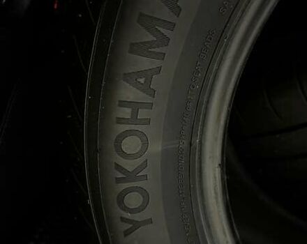 Серый Тойота Секвойя, объемом двигателя 5.7 л и пробегом 171 тыс. км за 32500 $, фото 33 на Automoto.ua