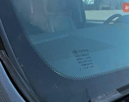 Серый Тойота Секвойя, объемом двигателя 5.7 л и пробегом 171 тыс. км за 32500 $, фото 12 на Automoto.ua