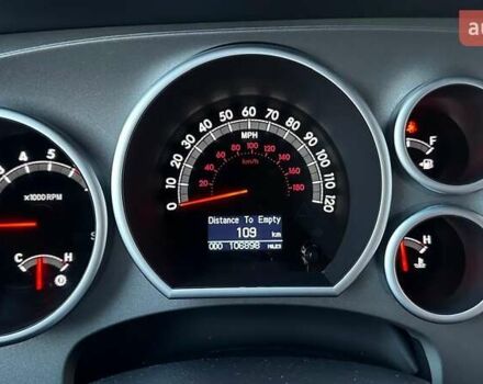 Серый Тойота Секвойя, объемом двигателя 5.7 л и пробегом 171 тыс. км за 32500 $, фото 35 на Automoto.ua