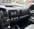 Сірий Тойота Секвойя, об'ємом двигуна 5.7 л та пробігом 201 тис. км за 32500 $, фото 37 на Automoto.ua