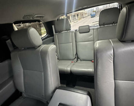 Серый Тойота Секвойя, объемом двигателя 5.69 л и пробегом 208 тыс. км за 30000 $, фото 18 на Automoto.ua