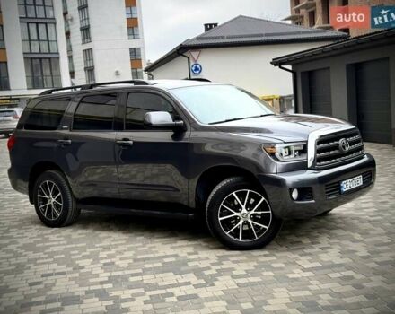 Сірий Тойота Секвойя, об'ємом двигуна 5.7 л та пробігом 201 тис. км за 32500 $, фото 3 на Automoto.ua