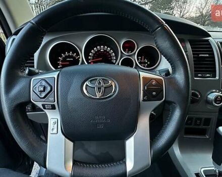 Серый Тойота Секвойя, объемом двигателя 5.7 л и пробегом 171 тыс. км за 32500 $, фото 26 на Automoto.ua