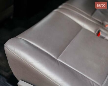 Серый Тойота Секвойя, объемом двигателя 5.66 л и пробегом 160 тыс. км за 32999 $, фото 29 на Automoto.ua