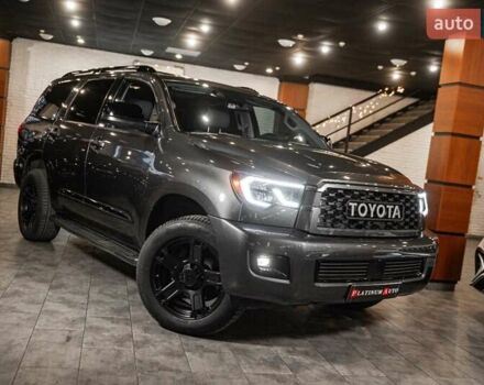 Серый Тойота Секвойя, объемом двигателя 5.66 л и пробегом 48 тыс. км за 49500 $, фото 15 на Automoto.ua