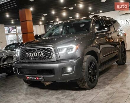 Серый Тойота Секвойя, объемом двигателя 5.66 л и пробегом 48 тыс. км за 49500 $, фото 63 на Automoto.ua