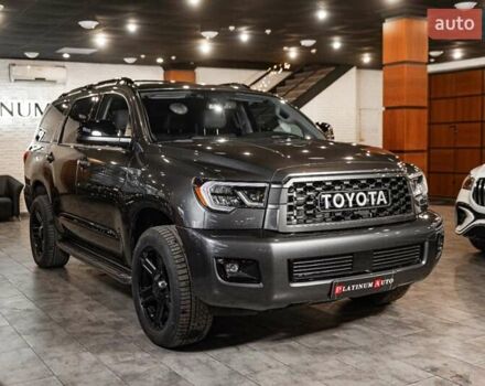 Серый Тойота Секвойя, объемом двигателя 5.66 л и пробегом 48 тыс. км за 49500 $, фото 64 на Automoto.ua