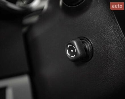 Серый Тойота Секвойя, объемом двигателя 5.66 л и пробегом 48 тыс. км за 49500 $, фото 46 на Automoto.ua