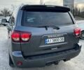 Серый Тойота Секвойя, объемом двигателя 5.66 л и пробегом 77 тыс. км за 43000 $, фото 32 на Automoto.ua
