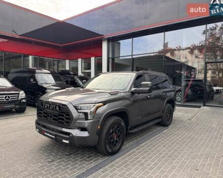 Серый Тойота Секвойя, объемом двигателя 3.45 л и пробегом 34 тыс. км за 109900 $, фото 2 на Automoto.ua