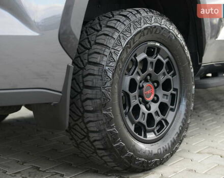 Серый Тойота Секвойя, объемом двигателя 3.45 л и пробегом 35 тыс. км за 137337 $, фото 16 на Automoto.ua