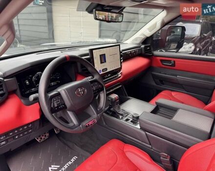 Серый Тойота Секвойя, объемом двигателя 3.45 л и пробегом 34 тыс. км за 109900 $, фото 9 на Automoto.ua