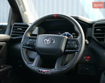 Серый Тойота Секвойя, объемом двигателя 3.45 л и пробегом 35 тыс. км за 137337 $, фото 22 на Automoto.ua